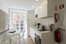 Apartamento en Oporto - Apartamento com 1 Quarto nos Clérigos com 1 Cama Dupla e 1 Individual