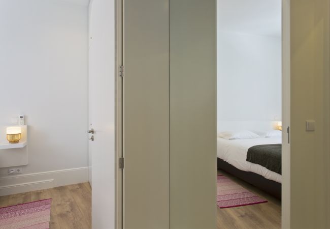 Apartamento en Oporto - Luminoso Apartamento com Quarto Duplo e Duas Camas Individuais na Sala Apartamento en Oporto - Luminoso Apartamento com Quarto Duplo e Duas Camas Individuais na Sala
