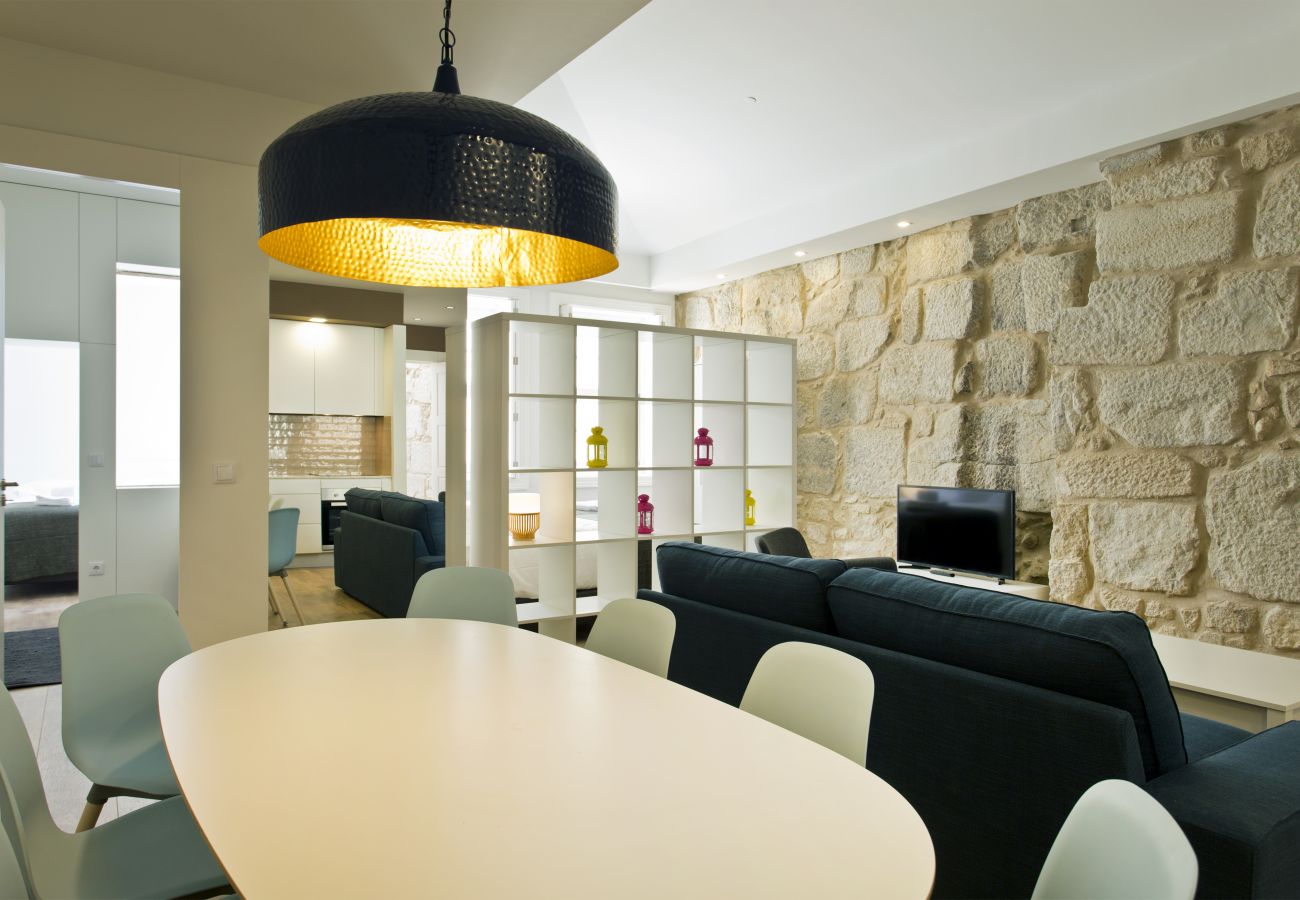 Apartamento en Oporto - Apartamento Espaçoso com 1 Suite 1 Quarto e 1 Zona de dormir na Sala Apartamento en Oporto - Apartamento Espaçoso com 1 Suite 1 Quarto e 1 Zona de dormir na Sala