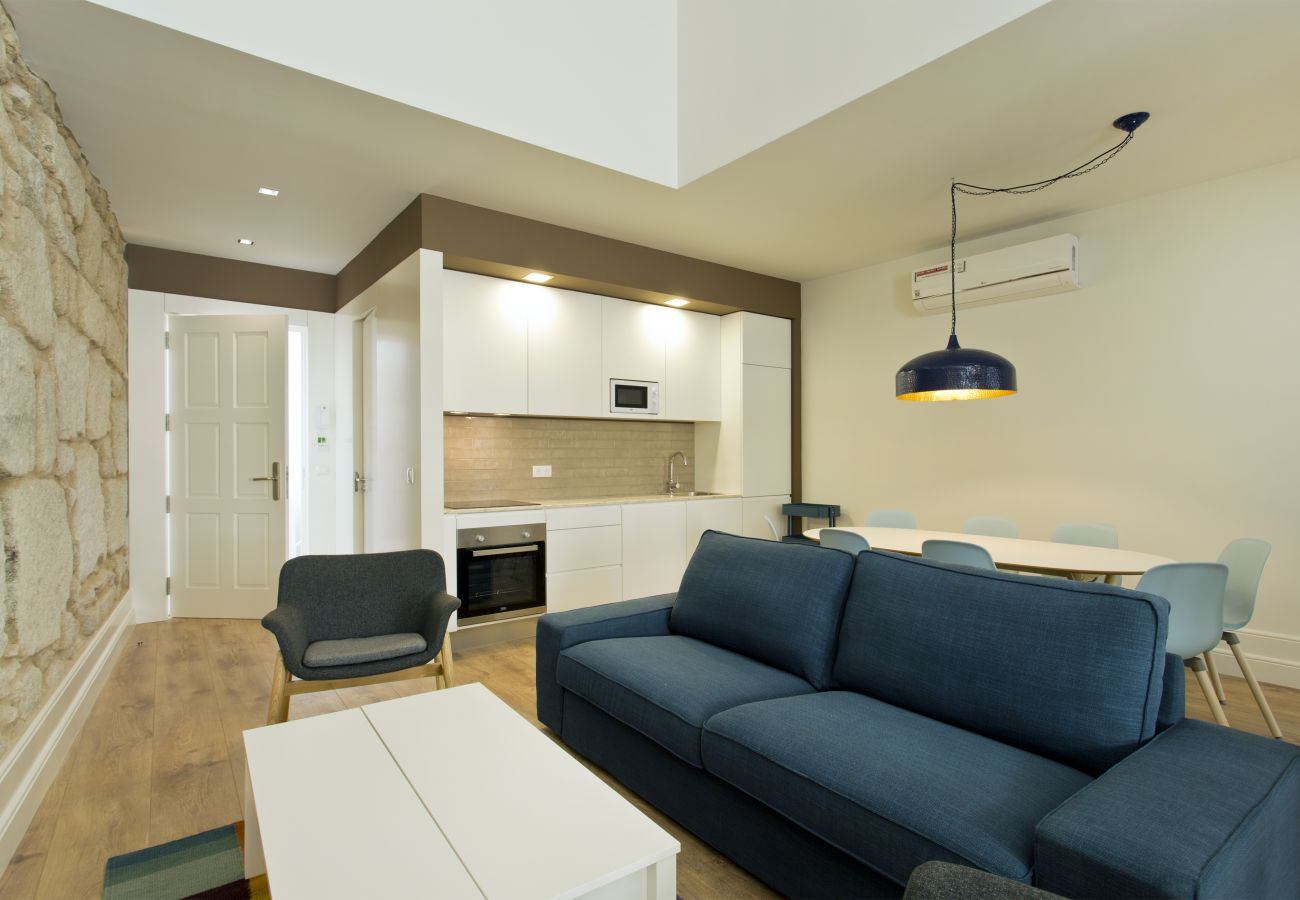 Apartamento en Oporto - Apartamento Espaçoso com 1 Suite 1 Quarto e 1 Zona de dormir na Sala Apartamento en Oporto - Apartamento Espaçoso com 1 Suite 1 Quarto e 1 Zona de dormir na Sala