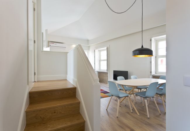 Appartement à Porto - Charmoso Apartamento com 1 Suíte 1 Quarto Twin e Sofá-Cama Duplo na Sala  Appartement à Porto - Charmoso Apartamento com 1 Suíte 1 Quarto Twin e Sofá-Cama Duplo na Sala