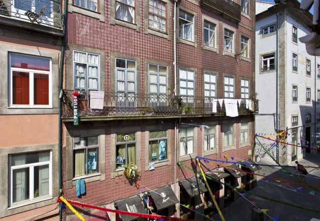 Appartement à Porto - Charmoso Apartamento com 1 Suíte 1 Quarto Twin e Sofá-Cama Duplo na Sala  Appartement à Porto - Charmoso Apartamento com 1 Suíte 1 Quarto Twin e Sofá-Cama Duplo na Sala