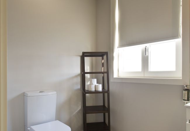 Appartement à Porto - Appartement Duplex (7 Adultes - 1 lit double/5 lits simples) Appartement à Porto - Appartement Duplex (7 Adultes - 1 lit double/5 lits simples)