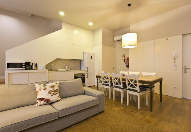 Appartement à Porto - Appartement Duplex (7 Adultes - 1 lit double/5 lits simples) Appartement à Porto - Appartement Duplex (7 Adultes - 1 lit double/5 lits simples)