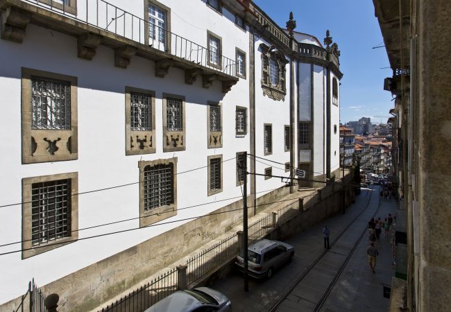 Apartamento em Porto - Estúdio Acolhedor junto à Igreja dos Clérigos Apartamento em Porto - Estúdio Acolhedor junto à Igreja dos Clérigos