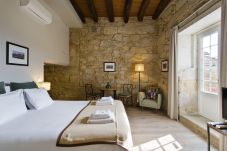 Apartment in Porto - SJN Large Studio with Terrace