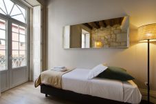 Apartment in Porto - SJN Spacious 1 Bedroom Apartment for 3 People