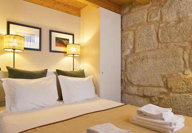 Apartment in Porto - SJN 2 Bedroom Apartment with Mezzanine and Balcony over the Douro Apartment in Porto - SJN 2 Bedroom Apartment with Mezzanine and Balcony over the Douro