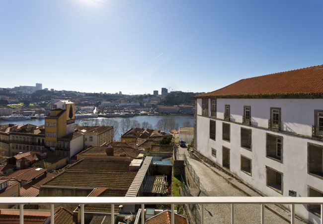 Apartment in Porto - SJN 2 Bedroom Apartment with Mezzanine and Balcony over the Douro Apartment in Porto - SJN 2 Bedroom Apartment with Mezzanine and Balcony over the Douro