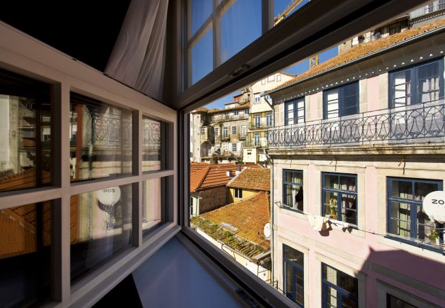 Apartment in Porto - SJN 2 Bedroom Apartment with Mezzanine and Balcony over the Douro Apartment in Porto - SJN 2 Bedroom Apartment with Mezzanine and Balcony over the Douro