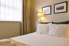 Apartment in Porto - SJN 2 Bedroom Apartment with Mezzanine and Balcony over the Douro