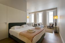 Apartment in Porto - Sousa Viterbo T2 7 PAX