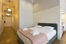 Apartment in Porto - Sousa Viterbo T2 7 PAX