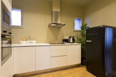 Apartment in Porto - 3 Bedroom Apartment (6 Adults)