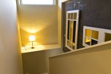 Apartment in Porto - 3 Bedroom Apartment (7 Adults)