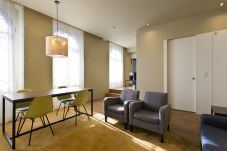 Apartment in Porto - 2 Bedroom Apartment (4 Adults - single beds)