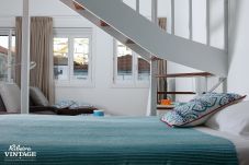 Apartment in Porto - Mezzanine Apartment (4 Adults - 1 double/2 single beds)