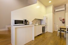 Apartment in Porto - Duplex Apartment (7 Adults - 1 double/5 single beds)
