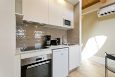 Apartment in Porto - Charming and Spacious Apartment with City View