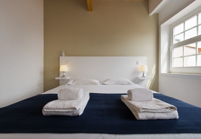 Apartment in Porto - 36 / 5000 Translation results Charming Apartment with View 2 PAX  Apartment in Porto - 36 / 5000 Translation results Charming Apartment with View 2 PAX