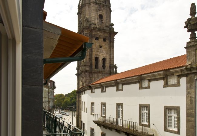 Apartment in Porto - 36 / 5000 Translation results Charming Apartment with View 2 PAX  Apartment in Porto - 36 / 5000 Translation results Charming Apartment with View 2 PAX