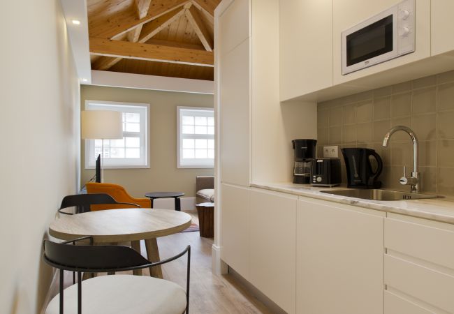 Apartment in Porto - 36 / 5000 Translation results Charming Apartment with View 2 PAX  Apartment in Porto - 36 / 5000 Translation results Charming Apartment with View 2 PAX