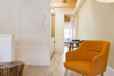 Apartment in Porto - 36 / 5000 Translation results Charming Apartment with View 2 PAX 
