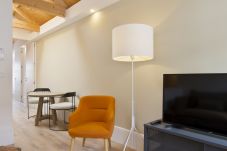 Apartment in Porto - 36 / 5000 Translation results Charming Apartment with View 2 PAX 